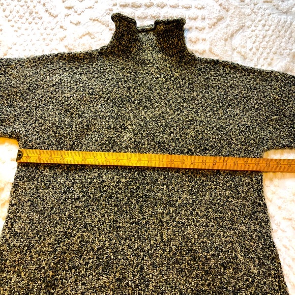 Tribeca turtleneck sweater, OSFA, Black and Tan - Picture 3 of 4
